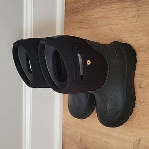 Black BOGS Winter Boots Little Kid Size 8